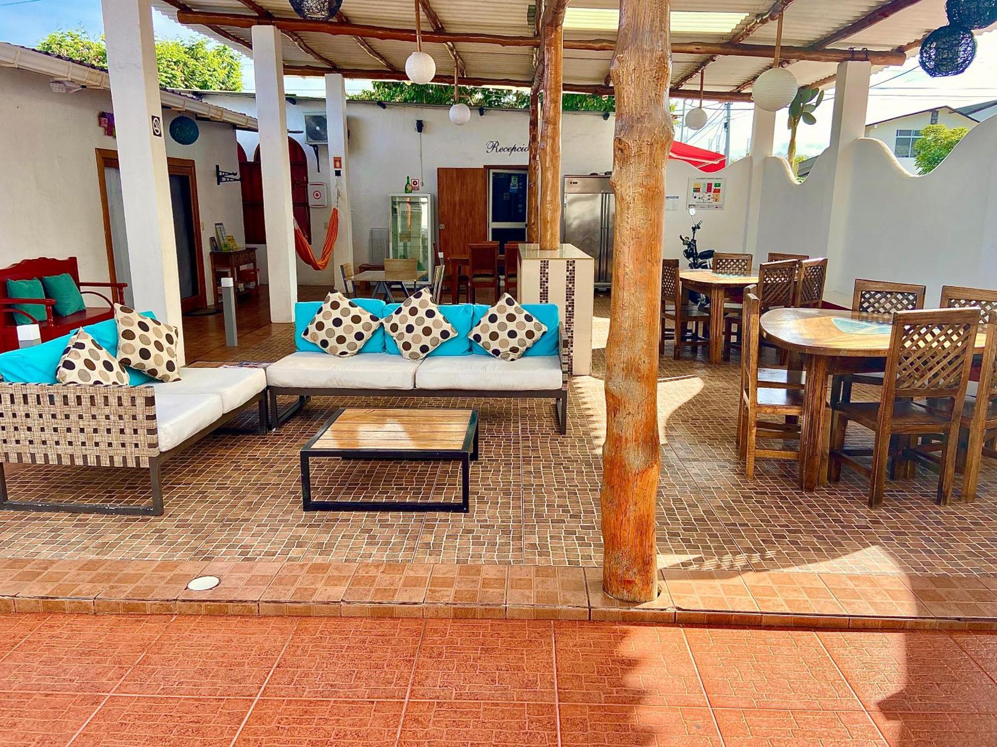 Zurisadai Hotel Puerto Ayora  Exterior foto