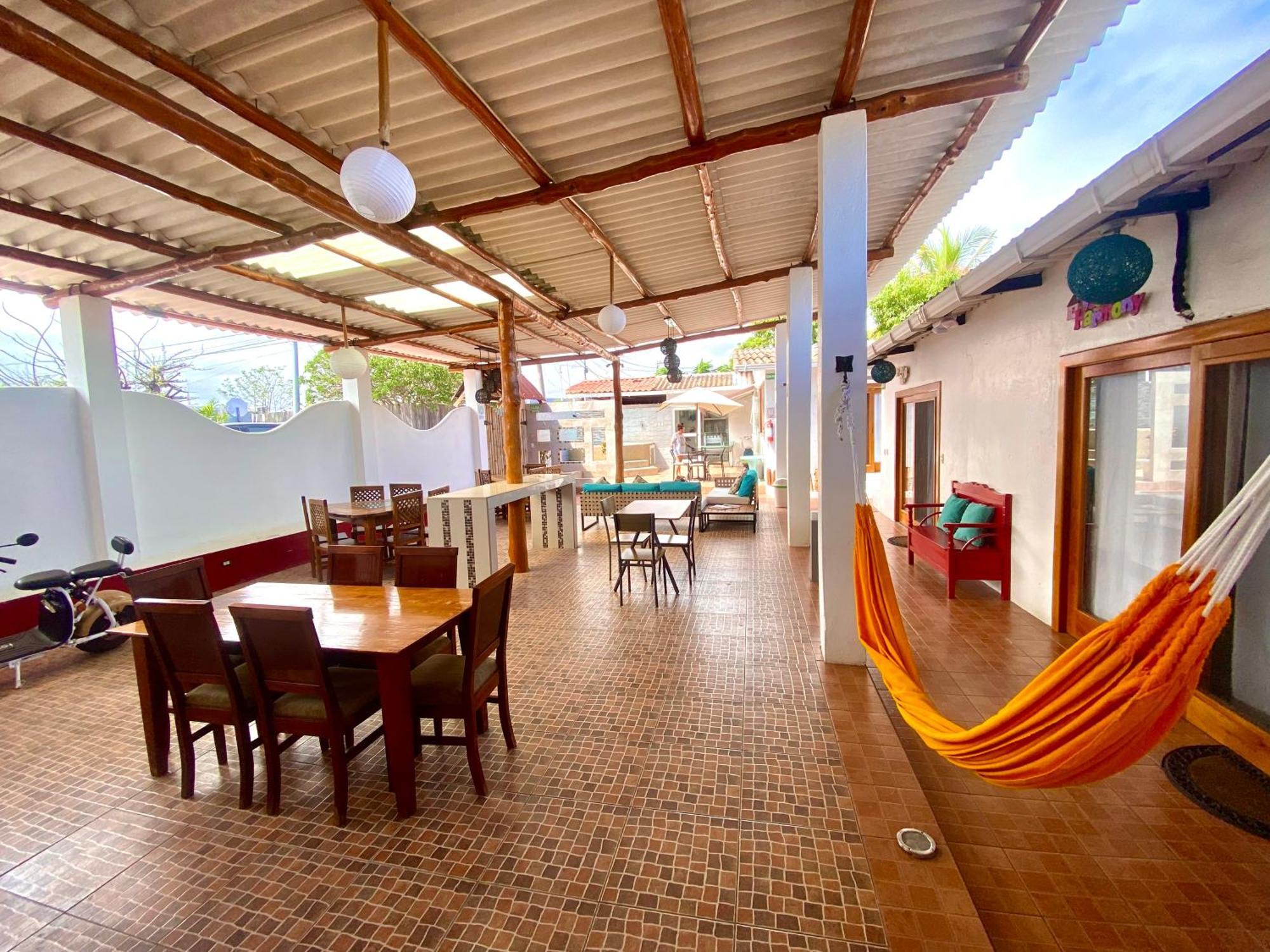 Zurisadai Hotel Puerto Ayora  Exterior foto