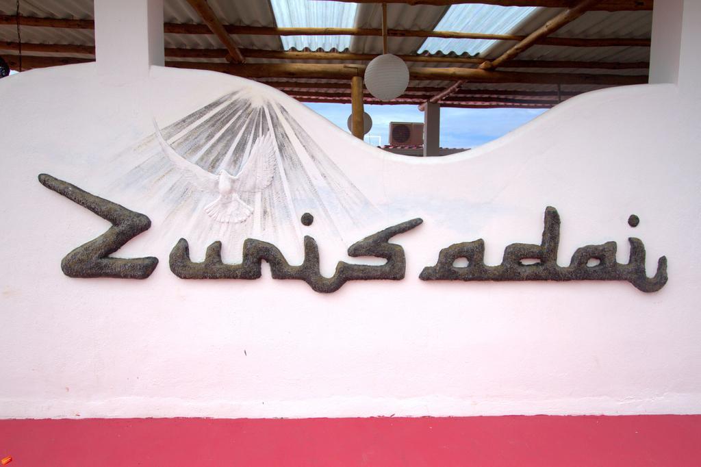 Zurisadai Hotel Puerto Ayora  Exterior foto